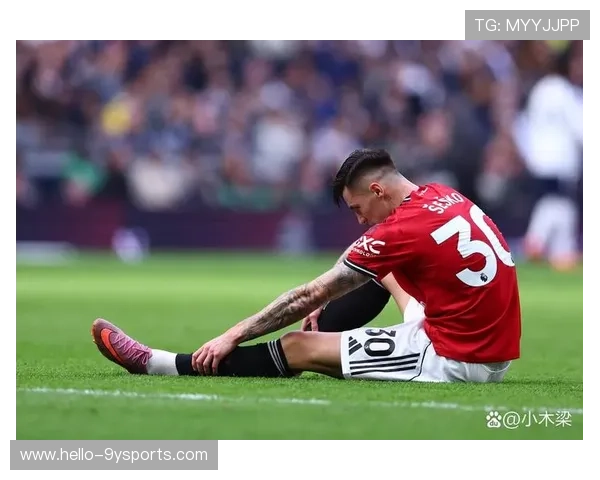 曼联新赛季首轮亮眼表现引发球迷热议与战术分析